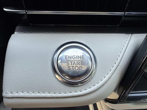 New 2026 Lincoln Nautilus Premier AWD/4WD image 28