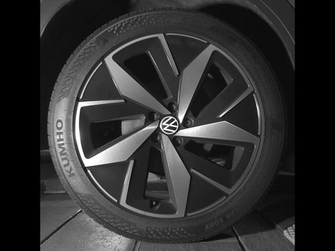 Certified 2024 Volkswagen ID.4 Pro S AWD/4WD image 13