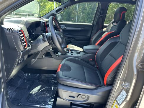 Used 2025 Ford Ranger Raptor image 16