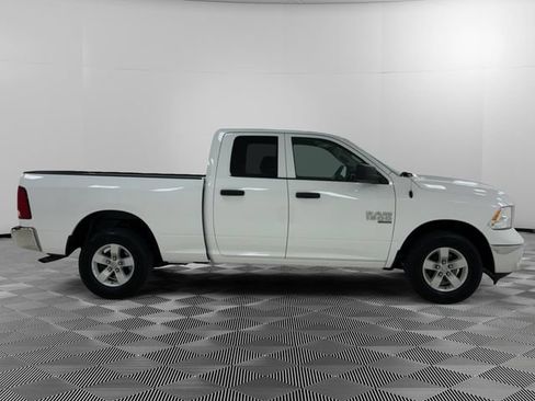 Used 2024 RAM 1500 Classic SLT AWD/4WD image 6