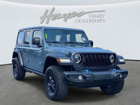 Used 2024 Jeep Wrangler Unlimited AWD/4WD image 1