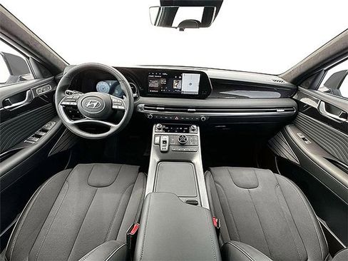 Used 2025 Hyundai Palisade Calligraphy AWD/4WD image 14