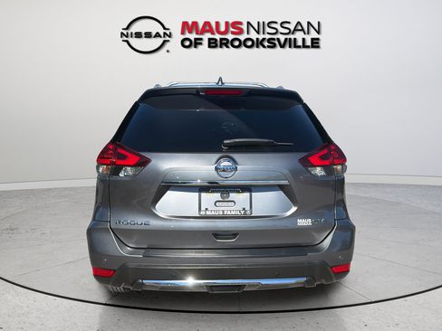 Used 2020 Nissan Rogue SV FWD image 9