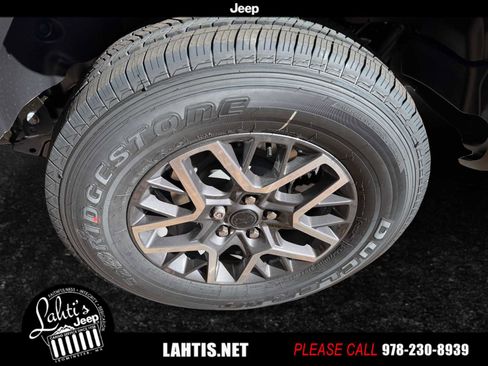 New 2026 Jeep Wrangler Unlimited Sahara image 22