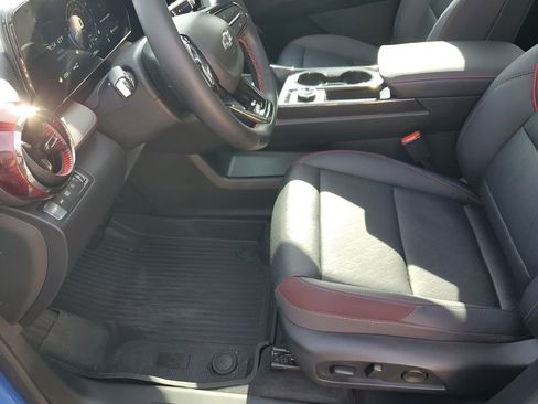 Used 2025 Chevrolet Equinox RS w/ Safety and Technology Package image 31