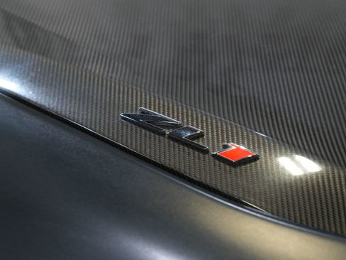 Used 2018 Chevrolet Camaro ZL1 RWD image 13
