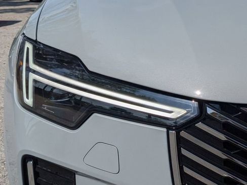 Certified 2025 Volvo XC90 B6 Plus w/ Protection Package Premier image 11