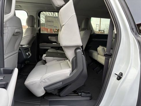 New 2025 Ford Expedition Max Active image 29