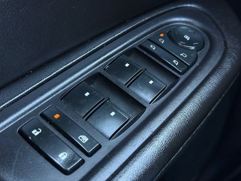 Used 2017 GMC Acadia Limited SLT AWD/4WD image 24