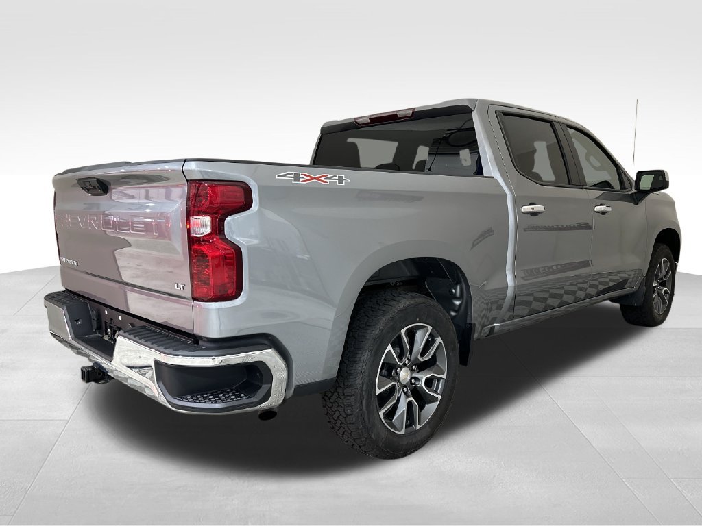 Used 2024 Chevrolet Silverado 1500 LT AWD/4WD image 6