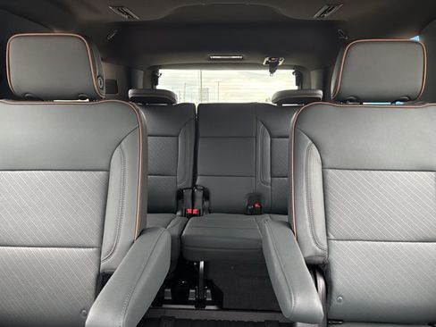 New 2026 GMC Yukon AT4 w/ AT4 Premium Plus Package AWD/4WD image 22