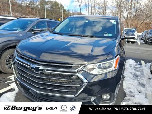 Used 2020 Chevrolet Traverse LT w/ LPO, Floor Liner Package image 2