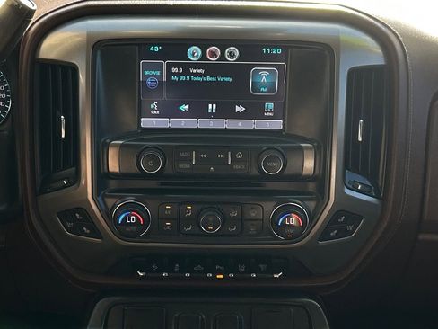 Used 2015 Chevrolet Silverado 2500 High Country w/ Duramax Plus Package image 18