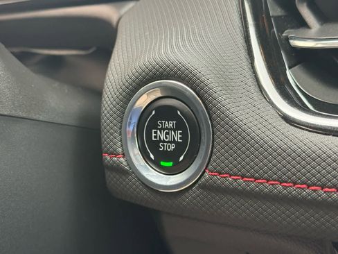 Used 2025 Chevrolet TrailBlazer RS w/ Convenience Package FWD image 14