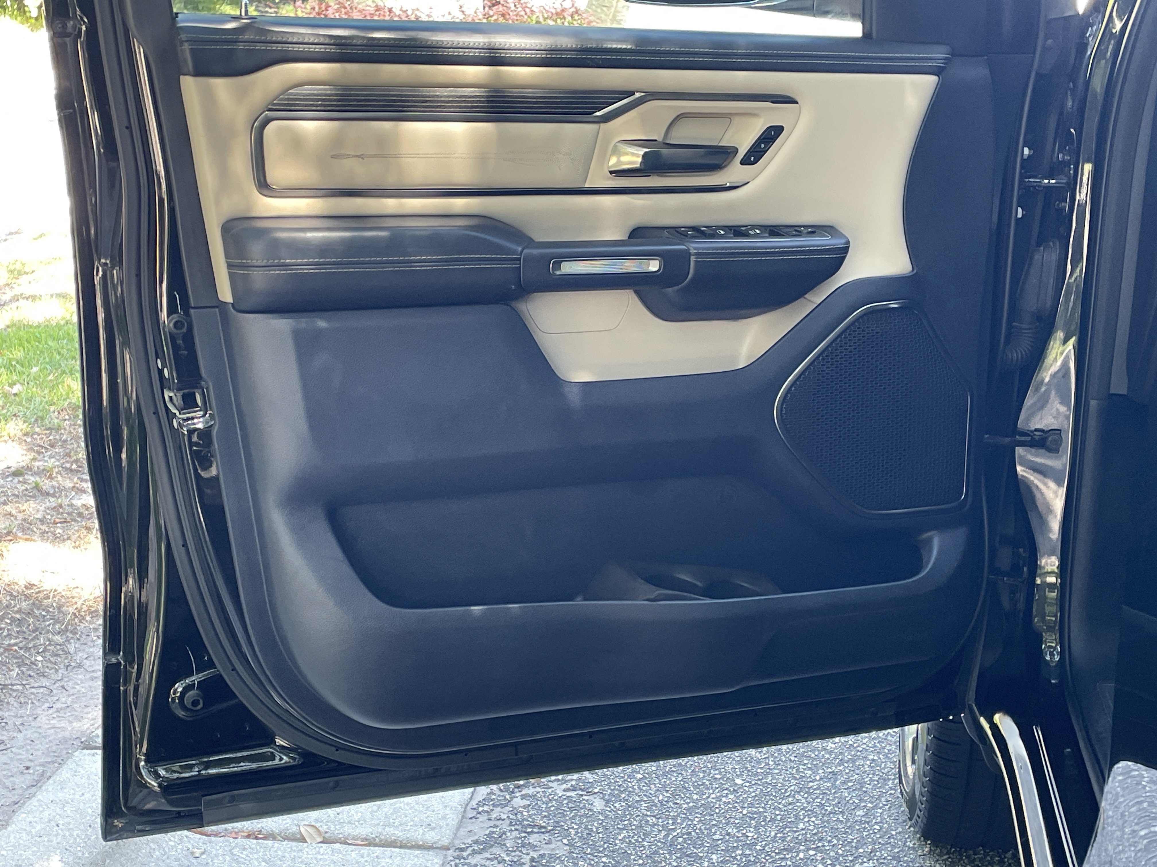 Used 2020 RAM 1500 Limited w/ Trailer Tow Group AWD/4WD image 13