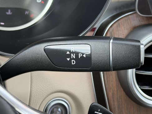 Used 2020 Mercedes-Benz GLC 300 4MATIC image 37