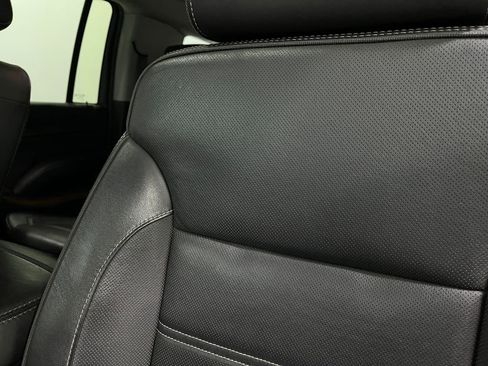 Used 2019 GMC Yukon XL Denali w/ Open Road Package image 16