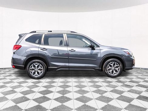 Used 2020 Subaru Forester Premium w/ Popular Package #1 AWD/4WD image 13