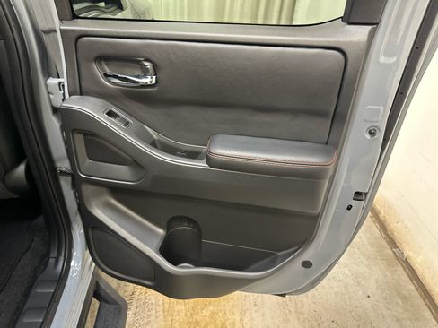 Certified 2025 Nissan Frontier PRO-4X w/ Pro Convenience Package AWD/4WD image 28