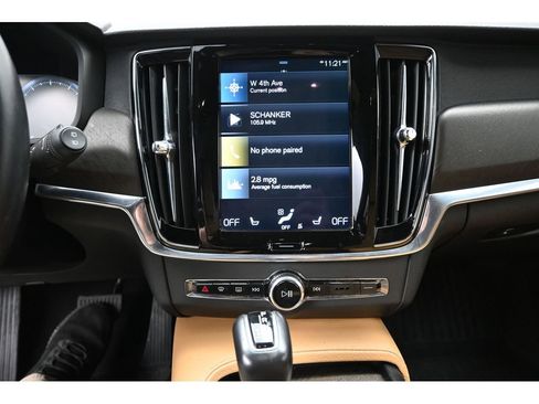 Used 2020 Volvo V90 T6 Cross Country AWD/4WD image 13