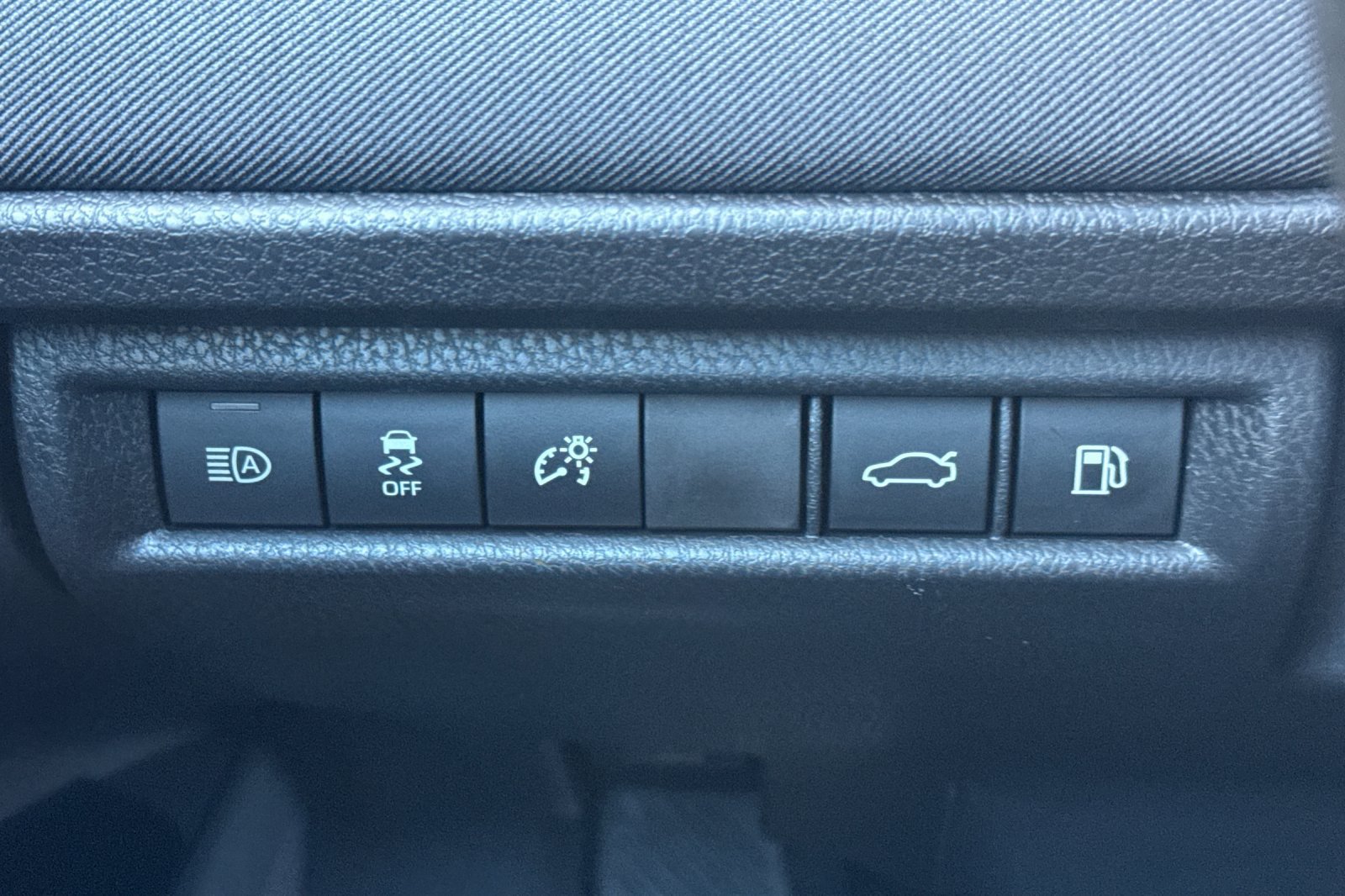 Certified 2026 Toyota Camry LE w/ Convenience Package FWD image 31