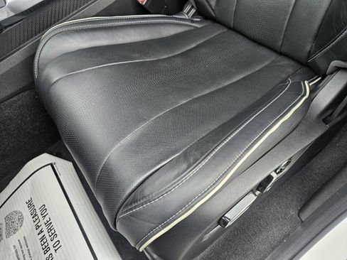 Used 2024 Acura MDX SH-AWD w/ Advance Package image 8