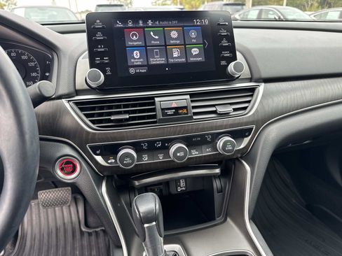 Used 2018 Honda Accord EX-L image 24