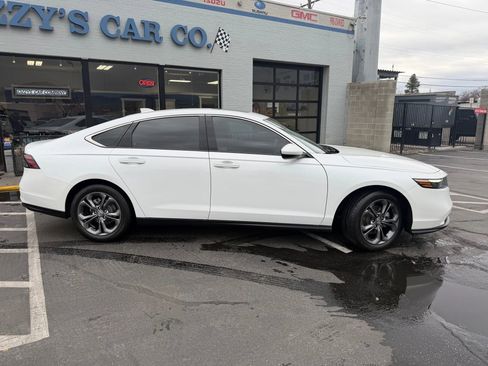 Used 2023 Honda Accord EX image 2