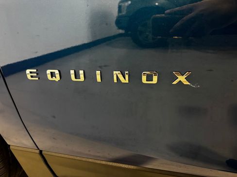 Used 2020 Chevrolet Equinox LT w/ Driver Convenience Package image 33