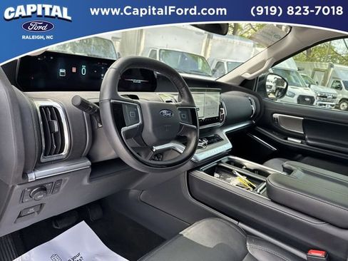 New 2025 Ford Expedition Max Platinum image 22