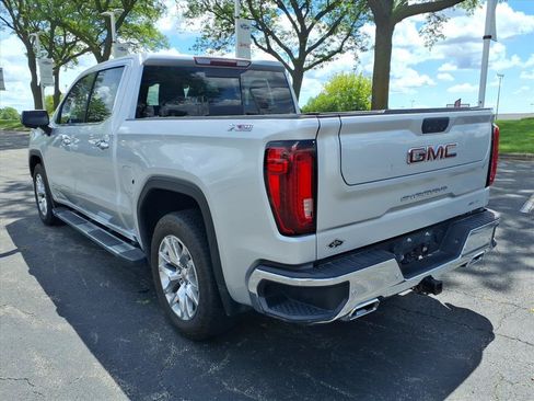 Used 2021 GMC Sierra 1500 SLT w/ SLT Premium Plus Package AWD/4WD image 5