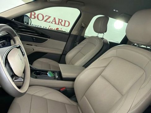Certified 2024 Lincoln Nautilus Premier AWD/4WD image 11