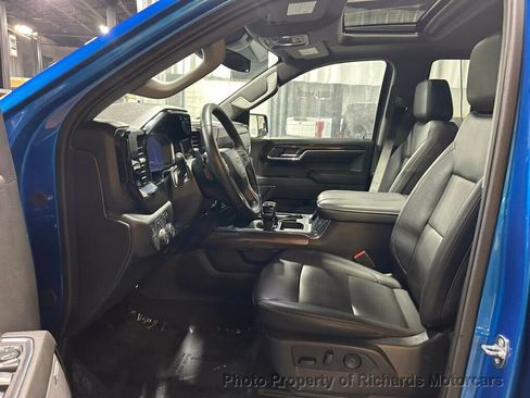 Used 2024 Chevrolet Silverado 1500 RST AWD/4WD image 14