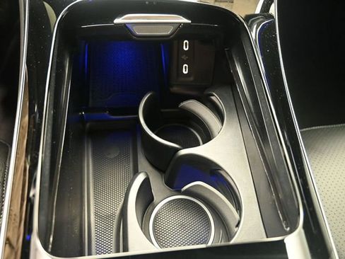 Used 2026 Mercedes-Benz GLC 300 image 13