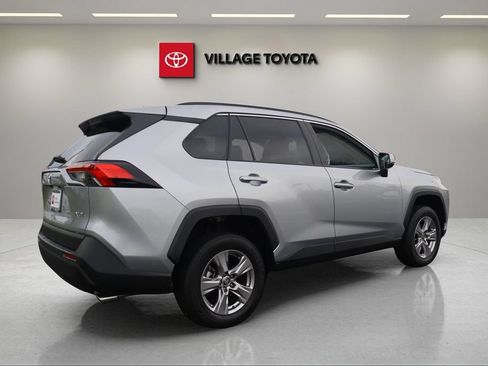 Certified 2023 Toyota RAV4 XLE w/ Convenience Package FWD image 5