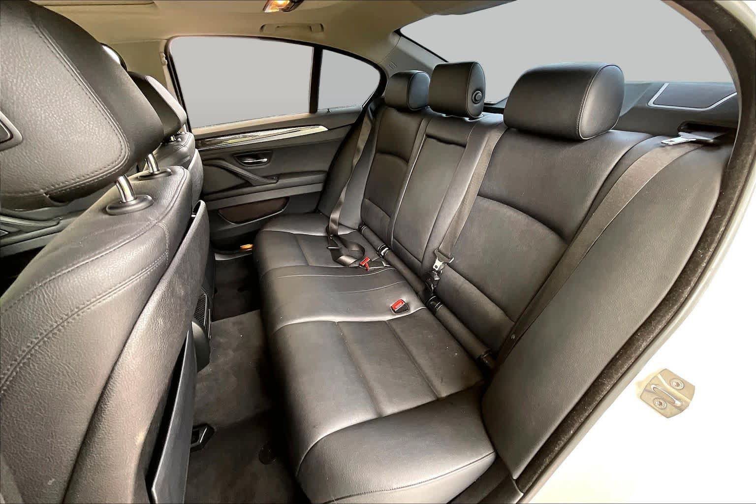 Used 2015 BMW 528i Sedan RWD image 18