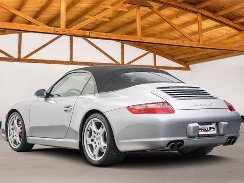 Used 2005 Porsche 911 Carrera S image 4