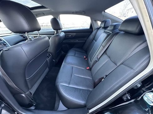 Used 2013 Nissan Altima 3.5 SL w/ Technology Pkg image 28