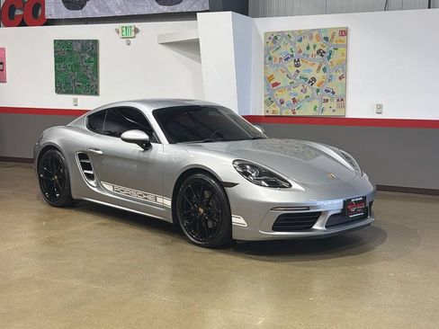 Used 2024 Porsche 718 Cayman RWD image 91