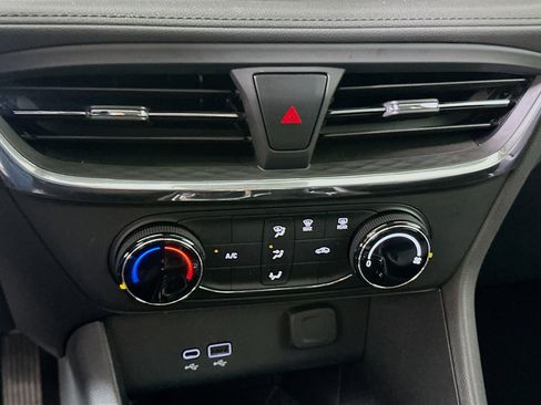 Used 2025 Buick Encore GX Preferred image 23