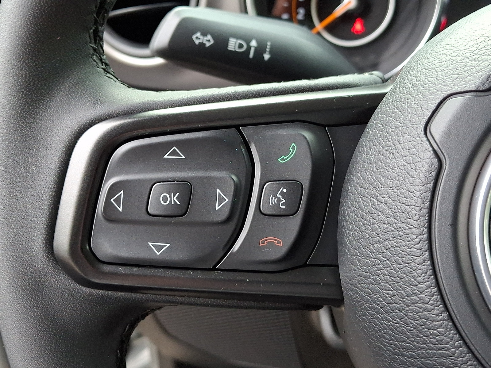 Certified 2023 Jeep Gladiator Sport AWD/4WD image 21