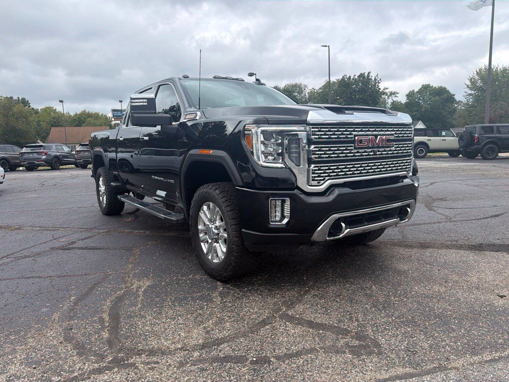 Used 2023 GMC Sierra 3500 Denali w/ Denali Ultimate Package AWD/4WD image 8