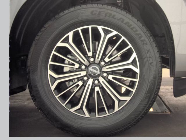 Certified 2026 Nissan Armada SL w/ Captain's Chari Seat Package RWD image 8