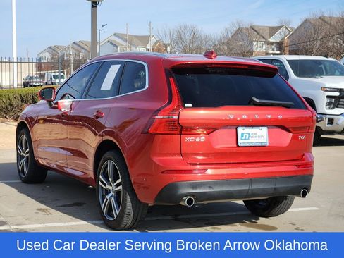 Used 2018 Volvo XC60 T6 Momentum w/ Advanced Package image 5
