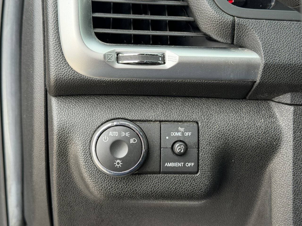 Used 2016 GMC Acadia SLE FWD image 19