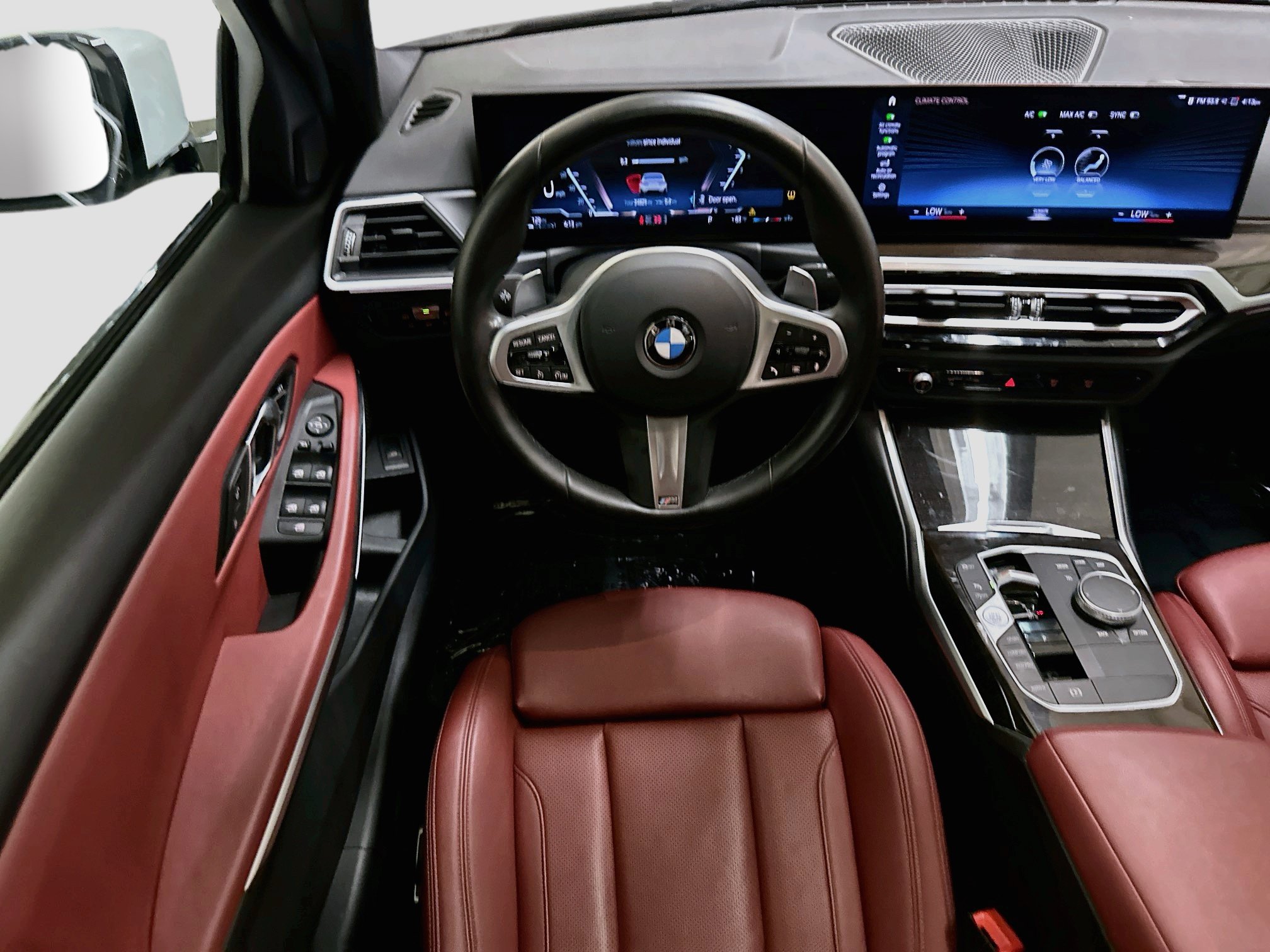 Certified 2024 BMW 330i Sedan w/ M Sport Package RWD image 21