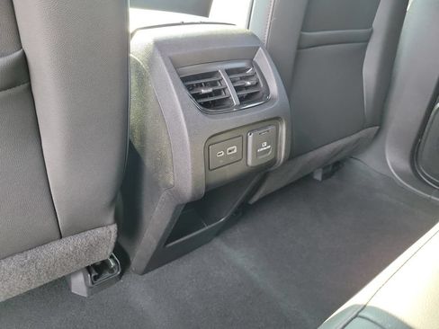 Used 2019 Chevrolet Blazer RS w/ Sun and Wheels Package FWD image 14
