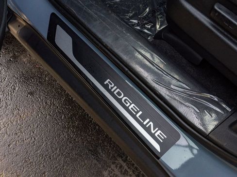 New 2026 Honda Ridgeline Black Edition image 13
