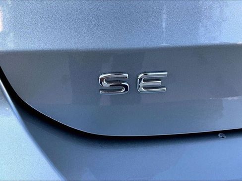 New 2026 Volkswagen Taos SE AWD/4WD image 7