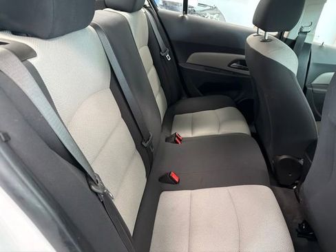 Used 2016 Chevrolet Cruze LS FWD image 22